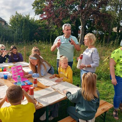 Malprojekt "Gemeinsam die Welt bunter machen" am 28.09.2023 aus Bad Bramstedt