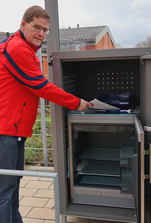 Leitender Kreisveterinär Markus Overhoff_Kühlschrank